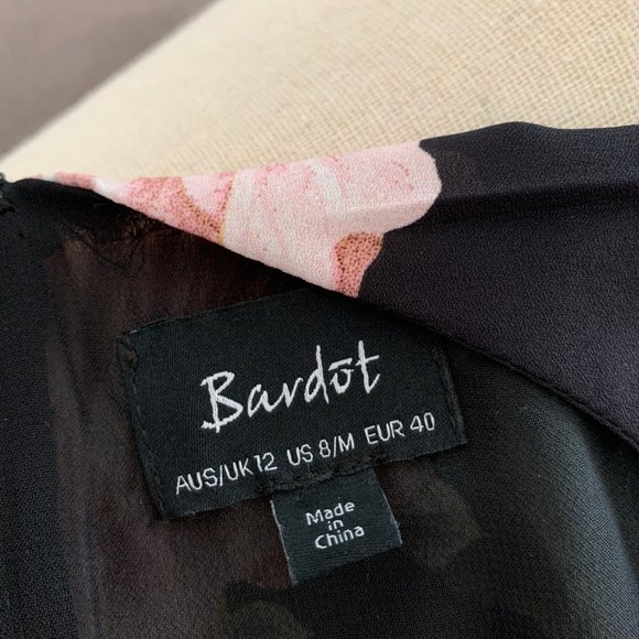 Bardot x Revolve Floral Laceup Bell Sleeve Romper - Picture 4 of 8